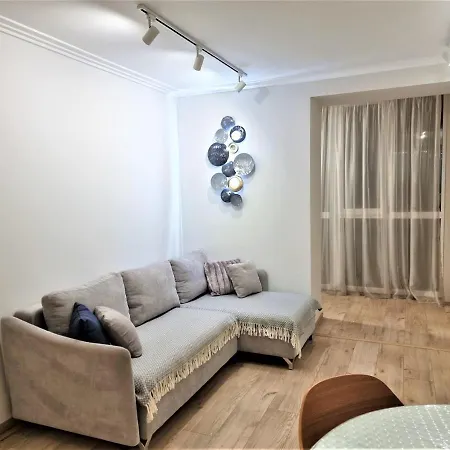Світло Цілодобово Сучасні Апартаменти Біля Парку Топільче Ternopil Exterior foto