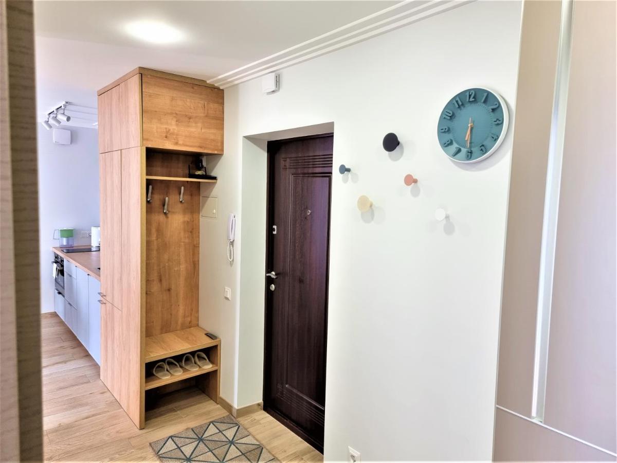 Apartment світло цілодобово сучасні біля парку топільче *